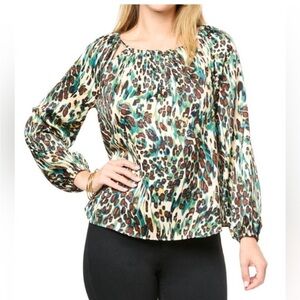 Jessica Simpson  Laya Blouse In Cheetah Ferns-Powder Puff Size M $79.50 MSRP